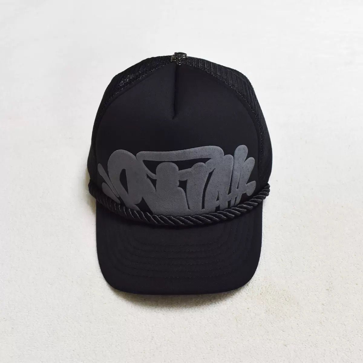 CAP SYNAWORLD BLACK GRIS