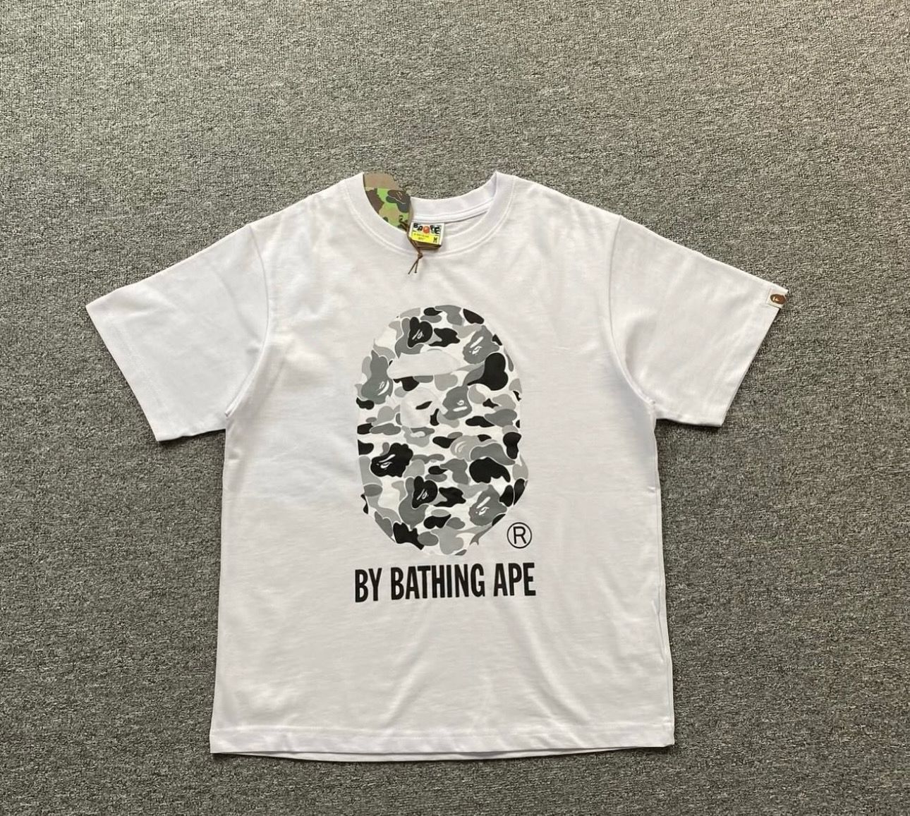 BAPE  Tee: GREEN ROSE GRIS
